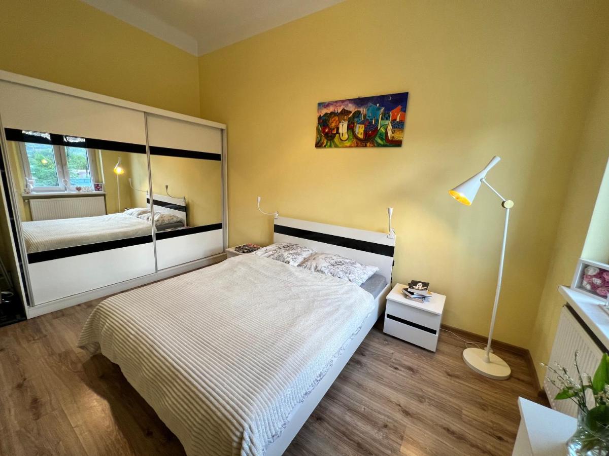 Wolnosci 21 Jelenia Gora Apartment Екстериор снимка
