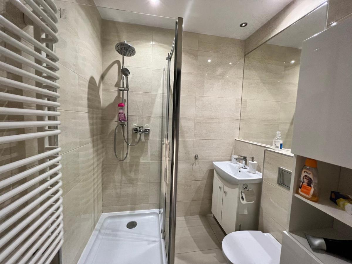 Wolnosci 21 Jelenia Gora Apartment Екстериор снимка