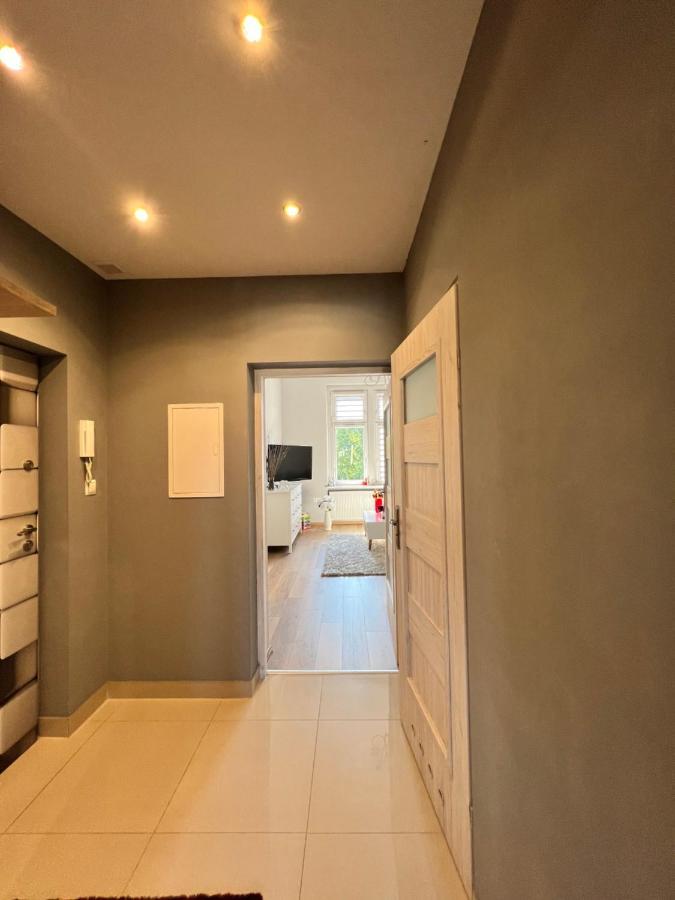 Wolnosci 21 Jelenia Gora Apartment Екстериор снимка