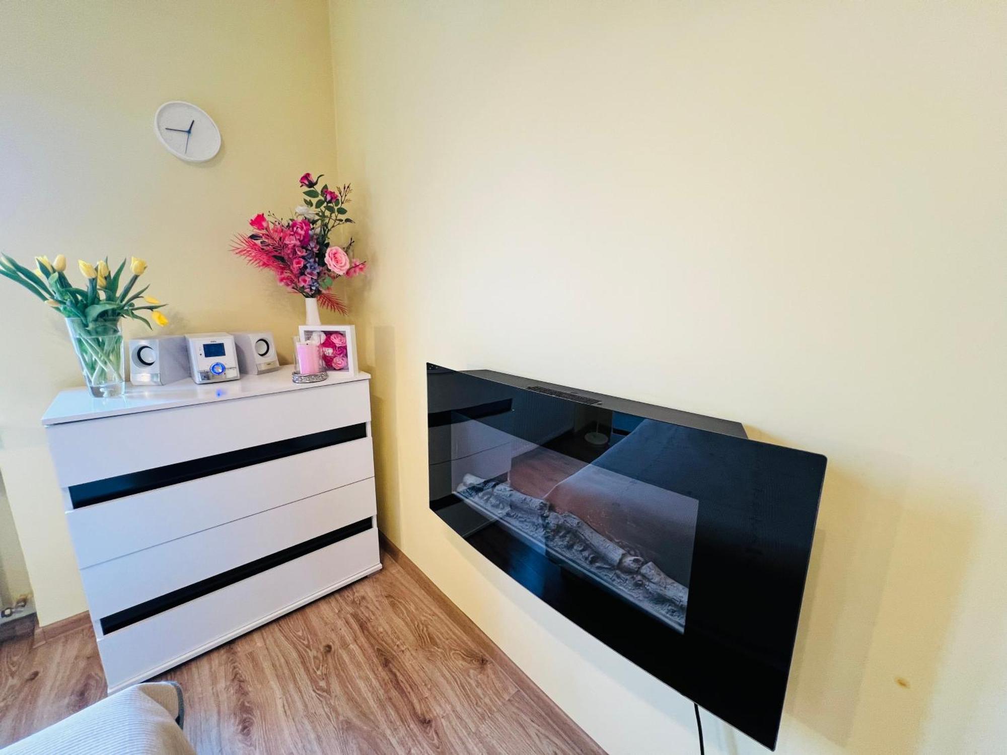 Wolnosci 21 Jelenia Gora Apartment Екстериор снимка