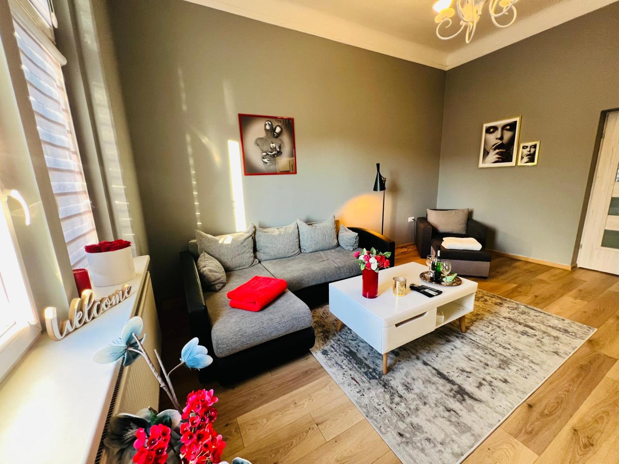 Wolnosci 21 Jelenia Gora Apartment Екстериор снимка