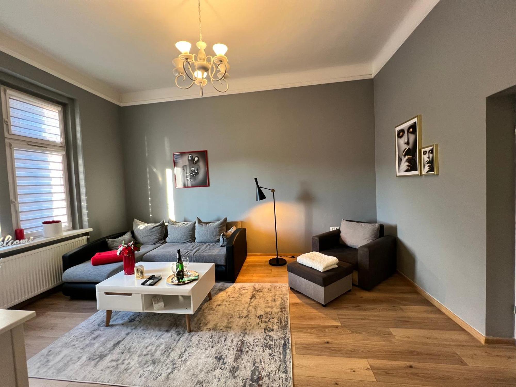 Wolnosci 21 Jelenia Gora Apartment Екстериор снимка