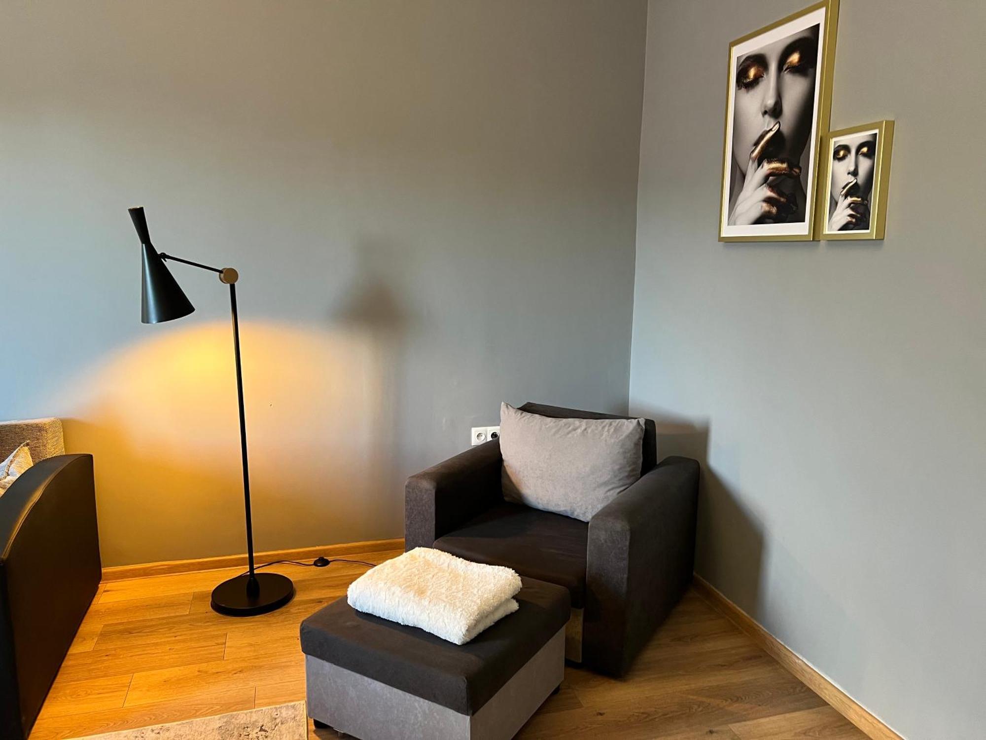 Wolnosci 21 Jelenia Gora Apartment Екстериор снимка