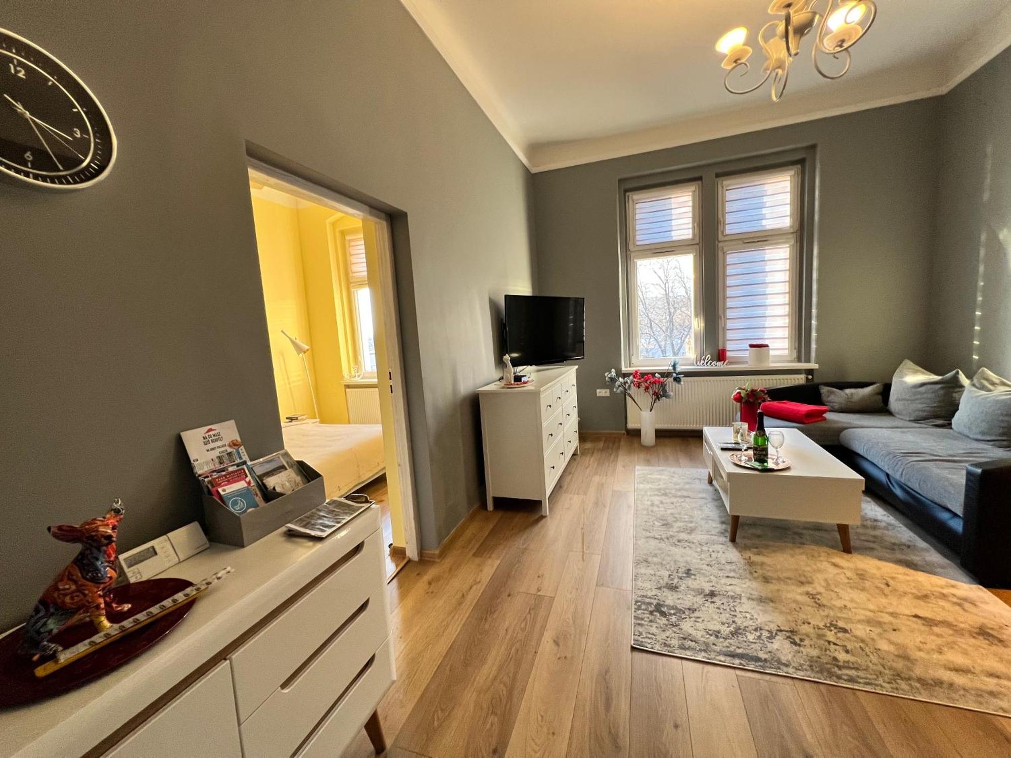 Wolnosci 21 Jelenia Gora Apartment Екстериор снимка