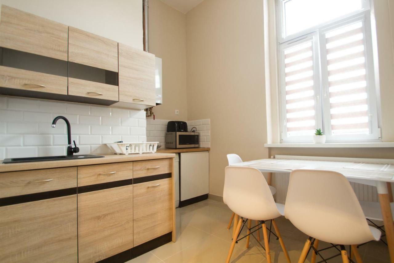 Wolnosci 21 Jelenia Gora Apartment Екстериор снимка
