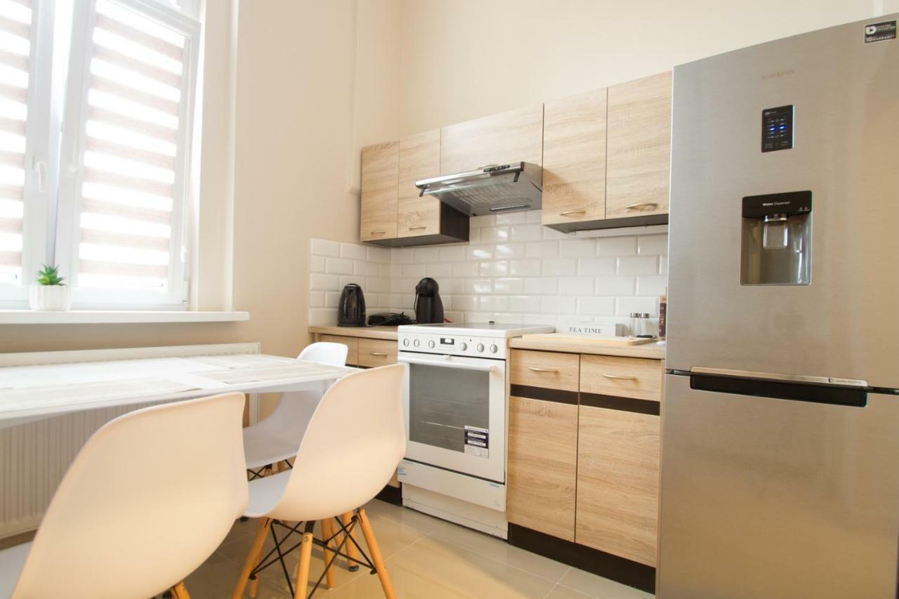 Wolnosci 21 Jelenia Gora Apartment Екстериор снимка