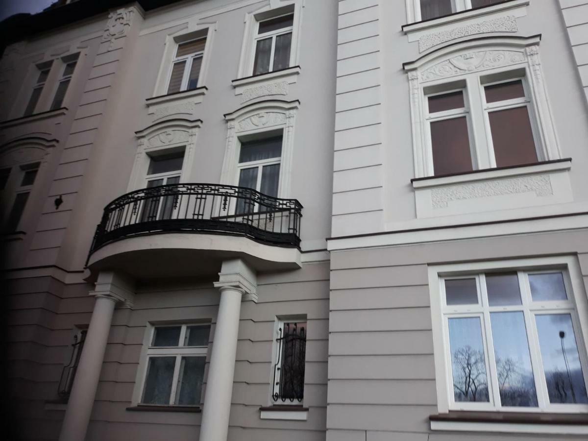 Wolnosci 21 Jelenia Gora Apartment Екстериор снимка