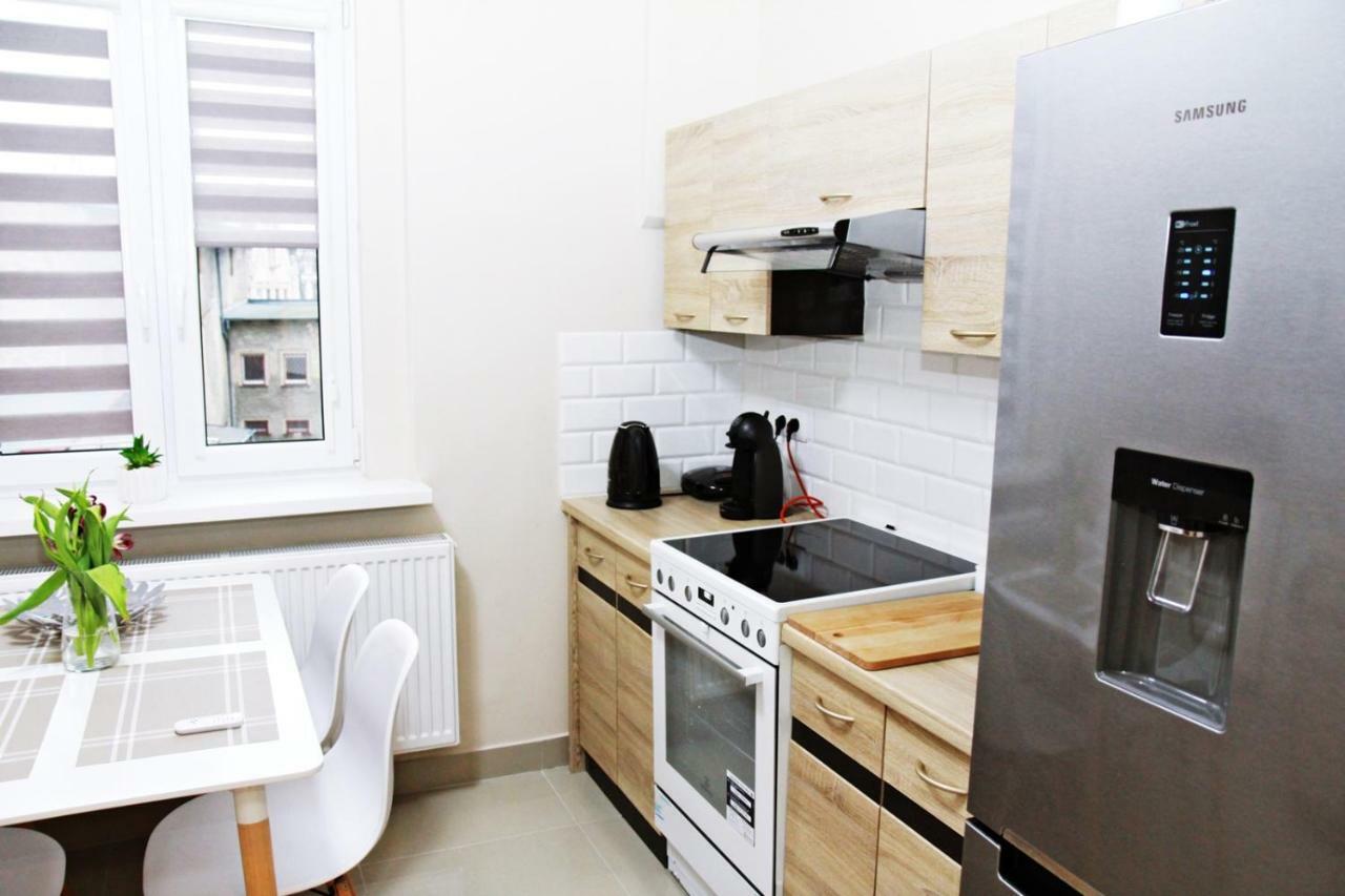 Wolnosci 21 Jelenia Gora Apartment Екстериор снимка