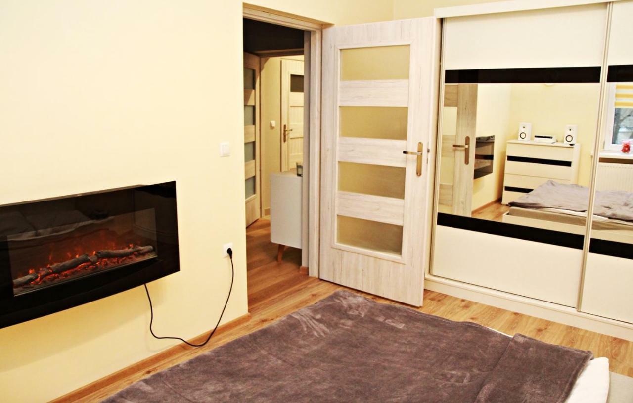 Wolnosci 21 Jelenia Gora Apartment Екстериор снимка