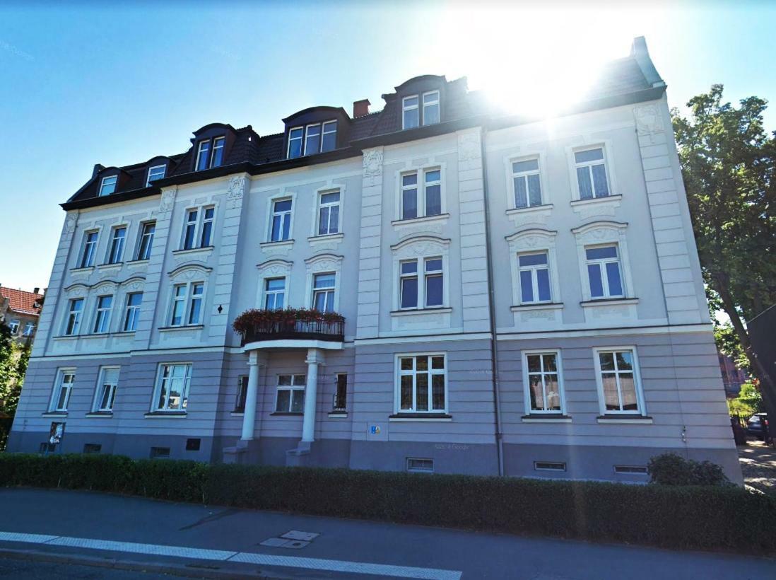 Wolnosci 21 Jelenia Gora Apartment Екстериор снимка
